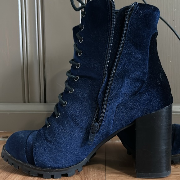 Navy Velvet heel bootie. NWOT - Picture 4 of 5